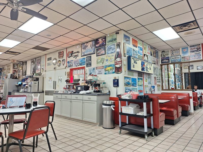 Joe's Diner West, Hannibal, MO Joe's Diner West, Hannibal, MO