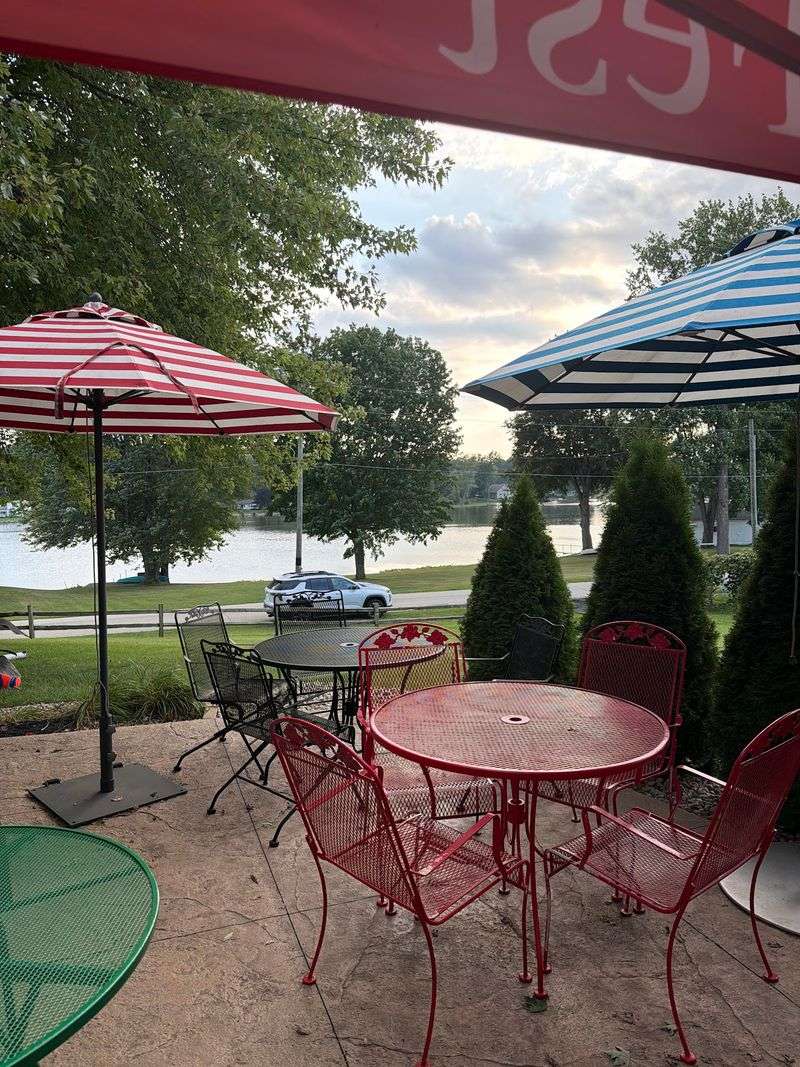 Lake Views And Italian Tunes Set The Mood