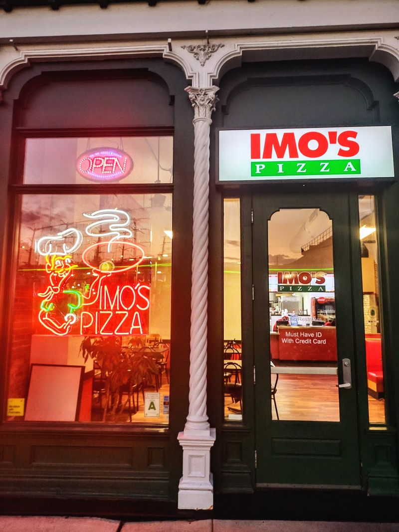 Late-Night Hunger Has A Downtown Answer Late-Night Hunger Has A Downtown Answer