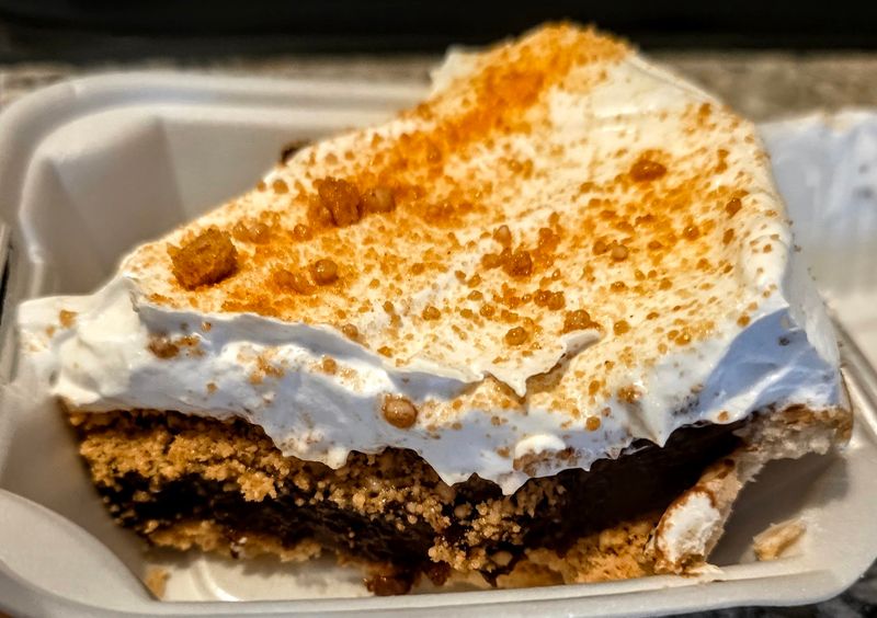Leave With A Whole Pie And Become Everyone's Favorite Guest Leave With A Whole Pie And Become Everyone's Favorite Guest