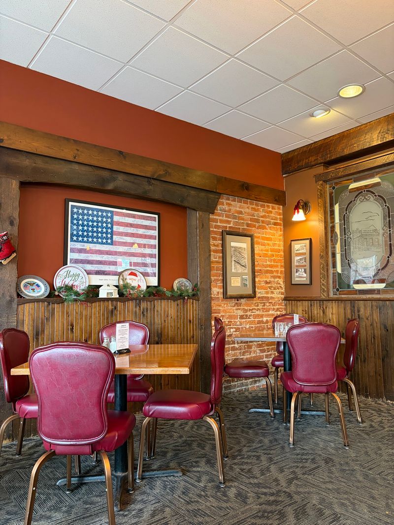 Libertys Restaurant and Lounge Libertys Restaurant and Lounge