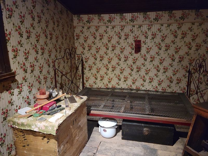 Living Quarters That Feel Like The Owners Just Stepped Out
