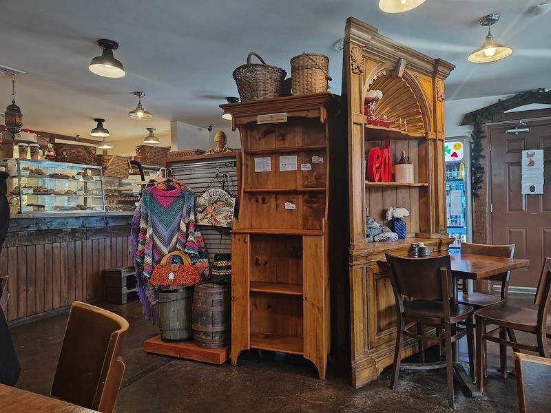 Local Art, Open Hearts, and a Spot Worth Finding