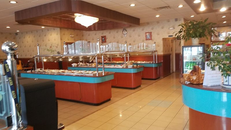Local Spots Worth a Lunch Break Local Spots Worth a Lunch Break