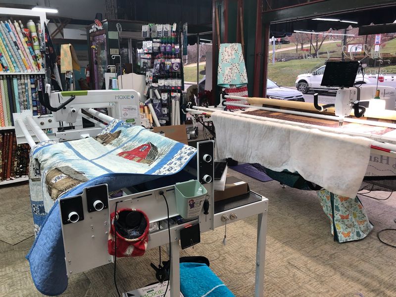 Longarm Machines, Rentals, And Handi Quilter Help