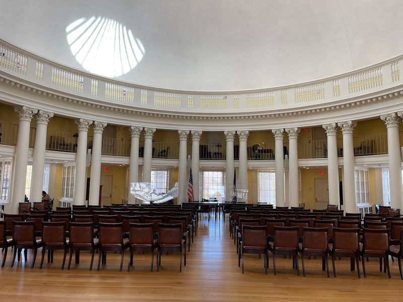 Look Up In The Dome Room, Because The Stars Finally Showed Up Look Up In The Dome Room, Because The Stars Finally Showed Up