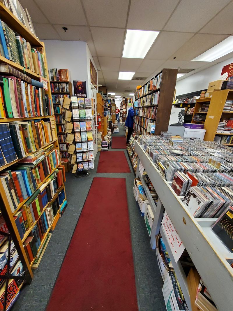 Manga, Comics, and Dungeons and Dragons Fans, Pay Attention
