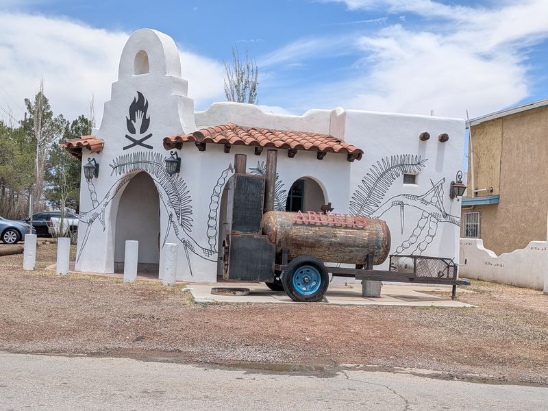 Meet Abuelo, The Smoker With A Family Past Meet Abuelo, The Smoker With A Family Past