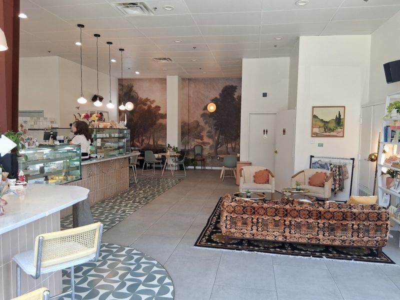 Minimalist Interior, Soft Couches, and Good Coffee Minimalist Interior, Soft Couches, and Good Coffee