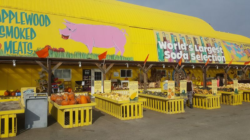 Minnesota's Largest Candy Store, Jordan