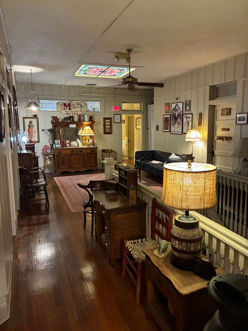 Miss Molly's Hotel - No longer serves Breakfast, 8 guest rooms, Fort Worth, TX