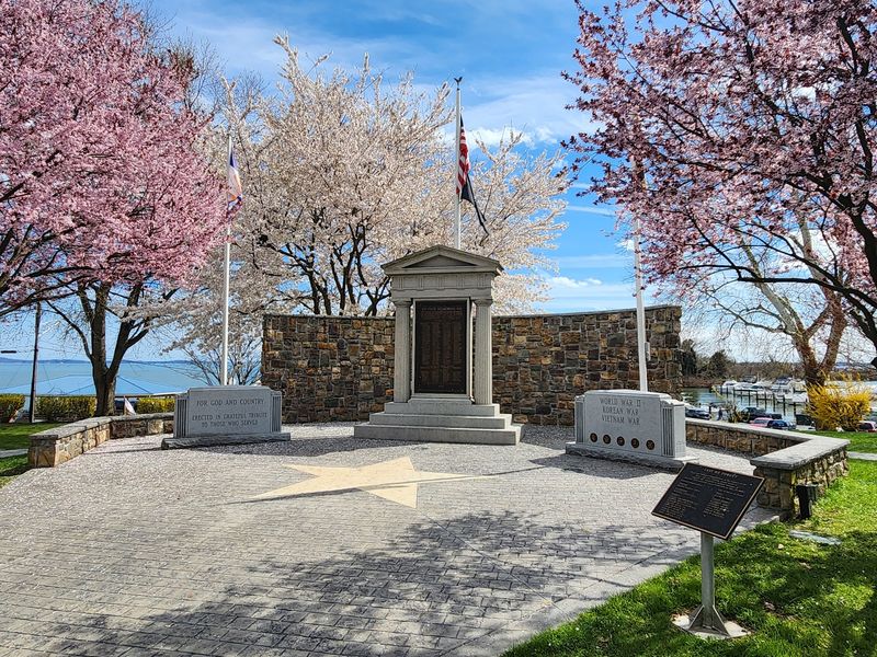 Monuments That Tell Local Stories Monuments That Tell Local Stories