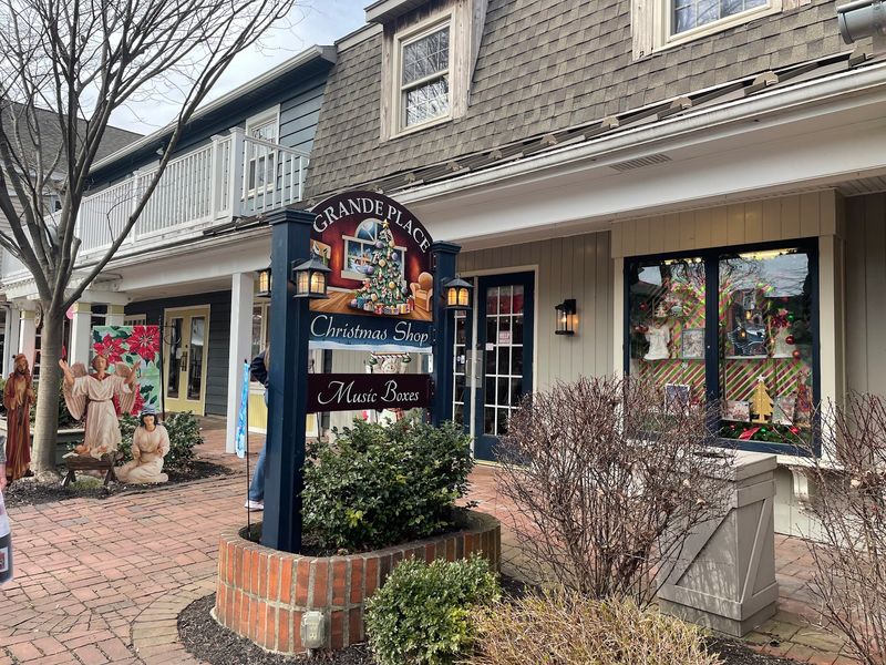More Than 40 Shops Means Your Feet Will Get A Workout More Than 40 Shops Means Your Feet Will Get A Workout