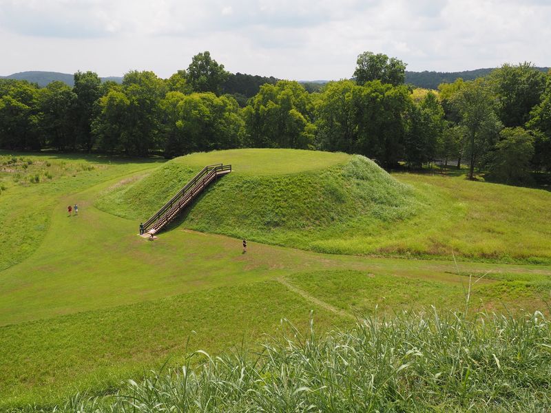 Mound B and a View of the Fish Traps Mound B and a View of the Fish Traps