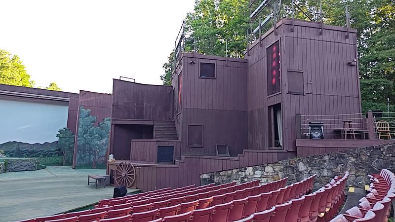 Mountain Dramas Under The Open Sky At Cliffside Amphitheatre