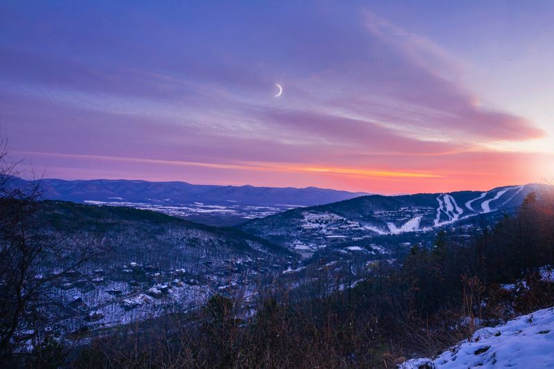 Mountain Views That Spark Fresh Ideas