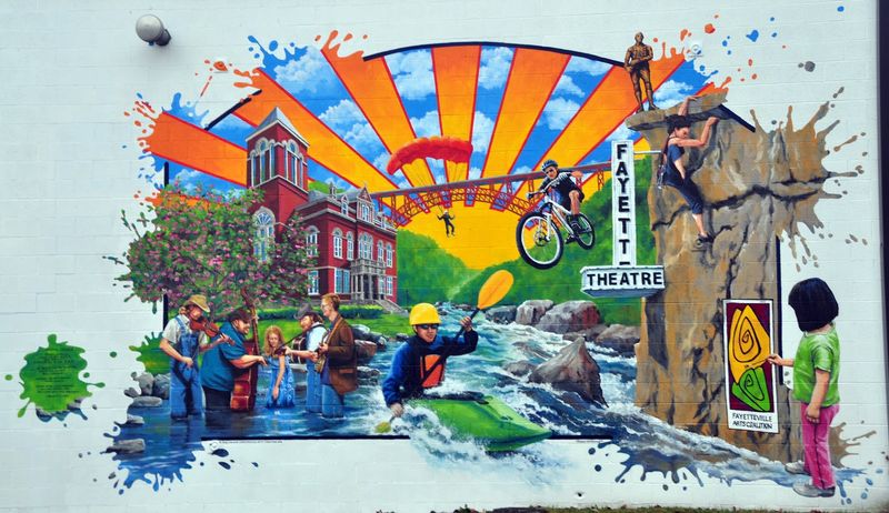 Murals, Shops, and a Laid-Back Spirit