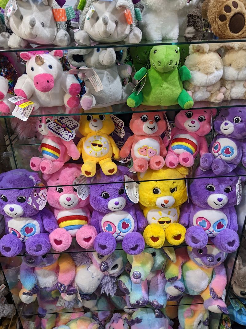 Nostalgia Aisles and a Friendly Family Crew
