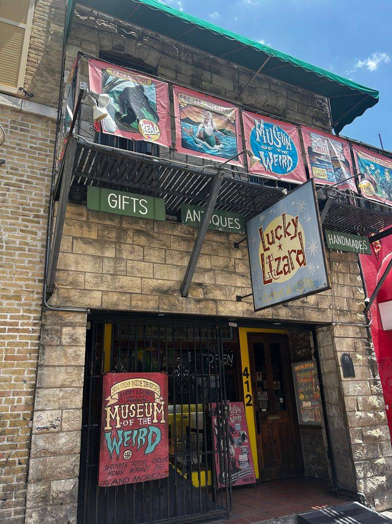 Old Sideshow Spirit on Historic 6th Street