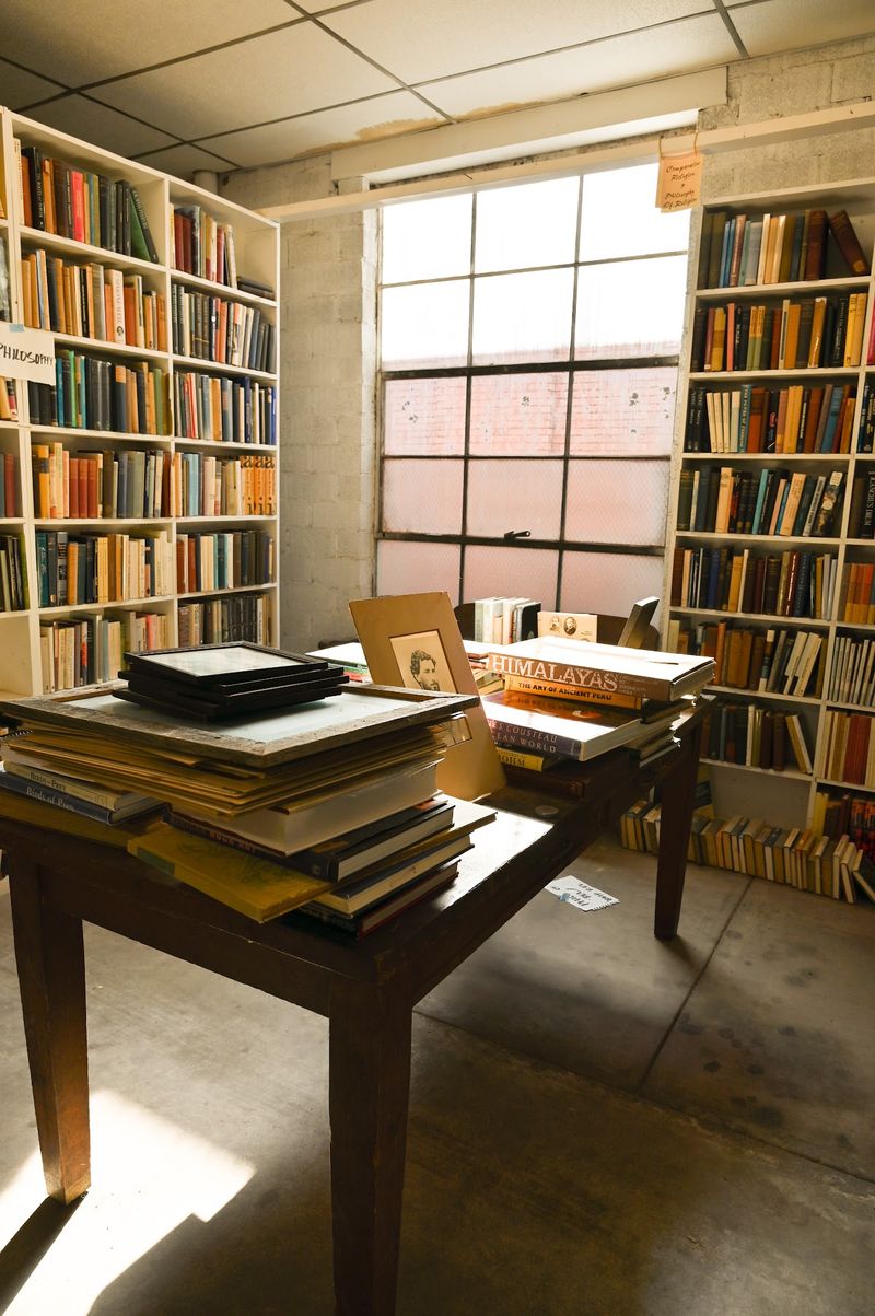 One Man Hunted Down Every Single Book On These Shelves One Man Hunted Down Every Single Book On These Shelves