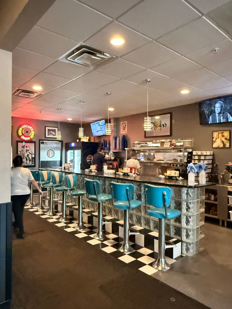 Oscar’s Classic Diner