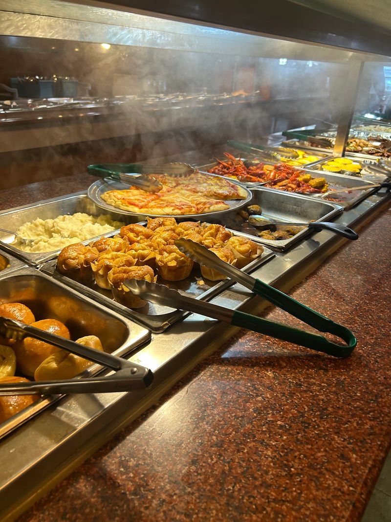 Over 200 Dishes and Zero Pressure to Choose Over 200 Dishes and Zero Pressure to Choose