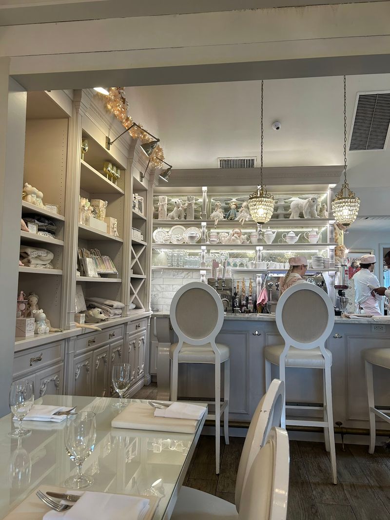 Pinkies Up, Because Afternoon Tea Is A Big Deal Pinkies Up, Because Afternoon Tea Is A Big Deal