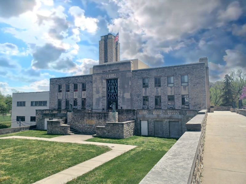 Plan A Smart Visit To This Missouri Landmark Plan A Smart Visit To This Missouri Landmark