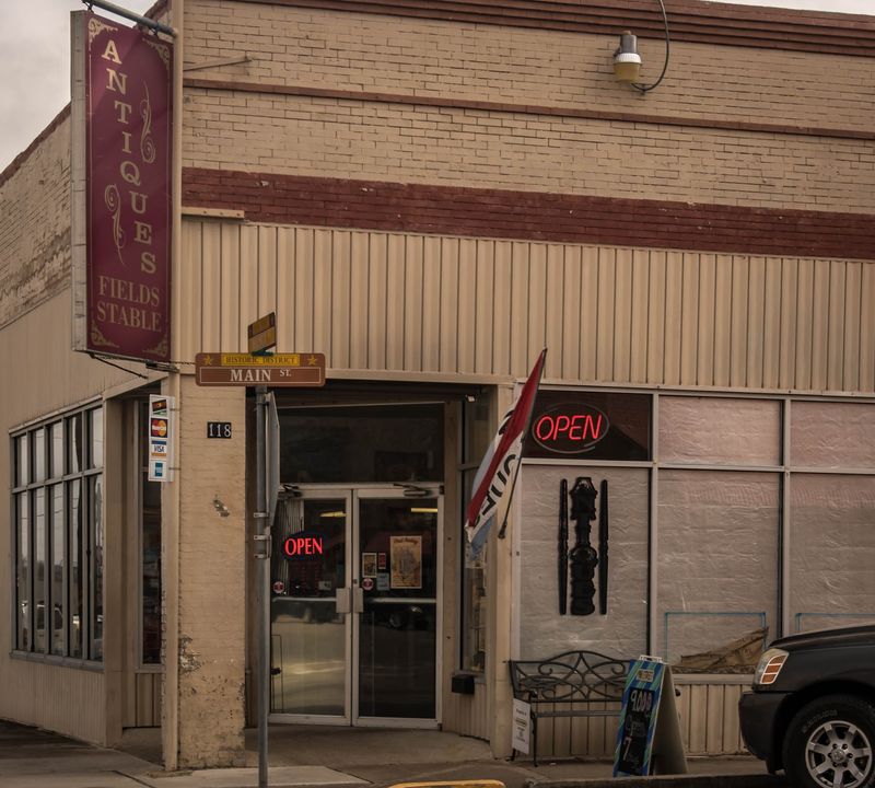 Plan Your Downtown Lockhart Visit Around These Hours Plan Your Downtown Lockhart Visit Around These Hours