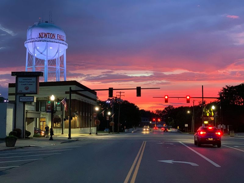 Plan Your Stop Downtown Because The Hours Are Surprisingly Generous