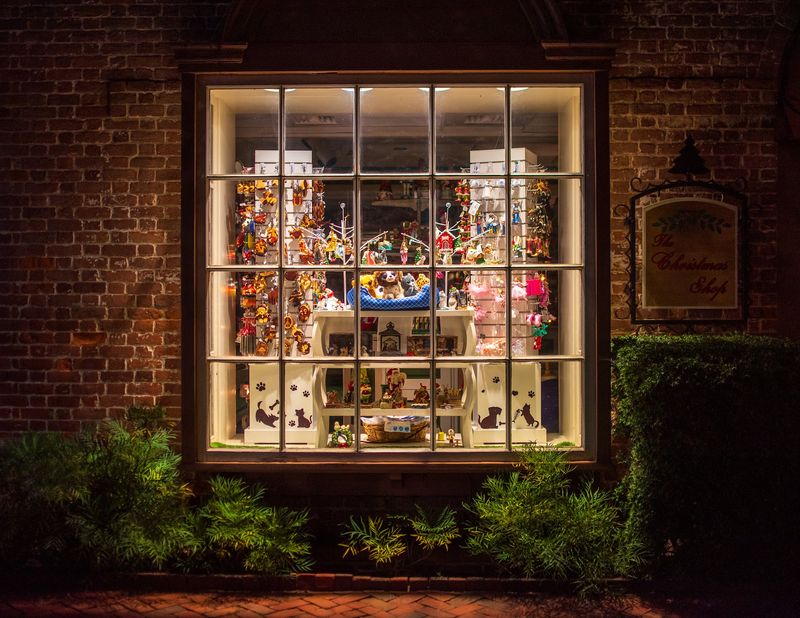 Plan Your Visit Around These Easy-To-Love Hours