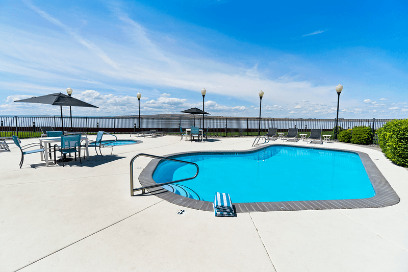 Pool, Hot Tub, and Fire Pits Pool, Hot Tub, and Fire Pits