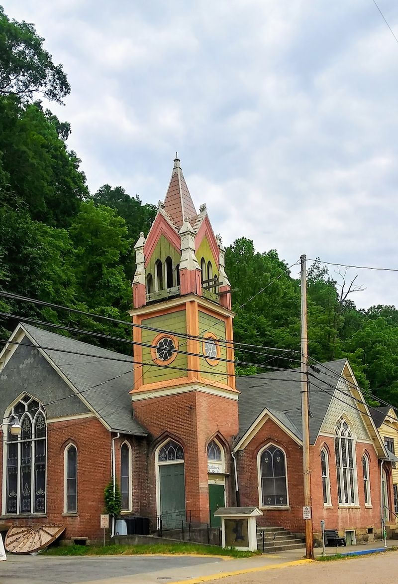 Porches, Potlucks and Neighborly Ways