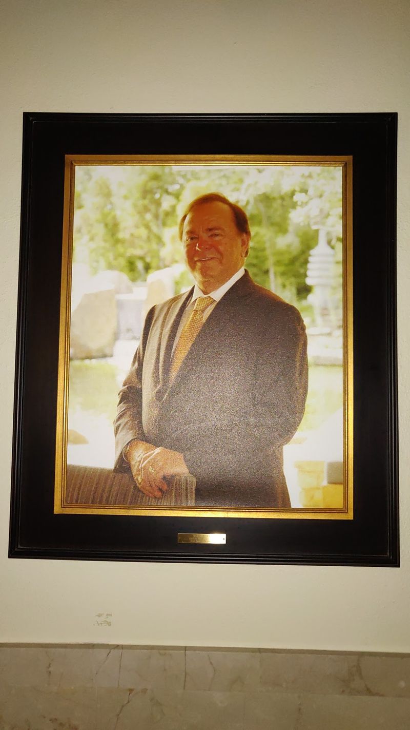 Portrait Art Worth Lingering Over Portrait Art Worth Lingering Over