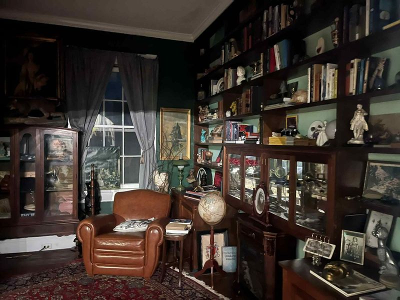 Quiet Rooms With Restless Guests Quiet Rooms With Restless Guests