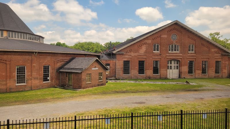Railroad Roots Stretching Back to 1842