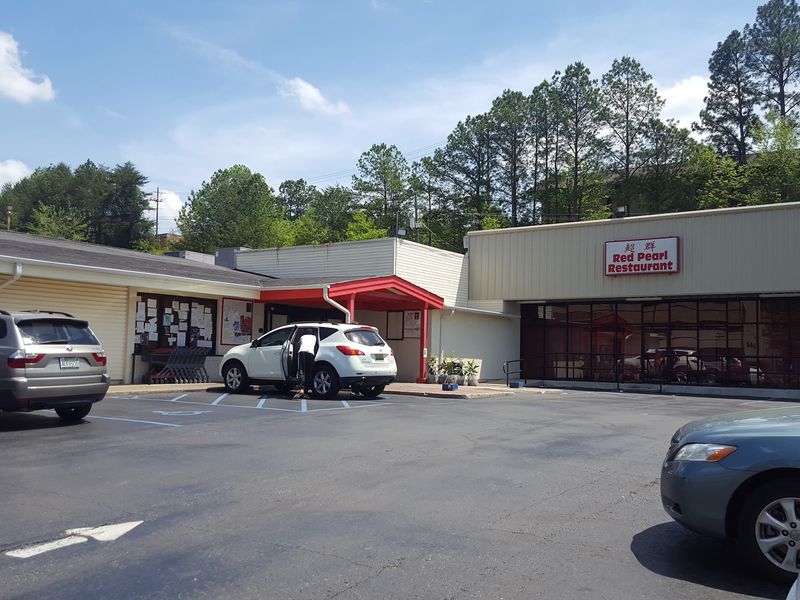 Red Pearl and Its Market Next Door in Homewood