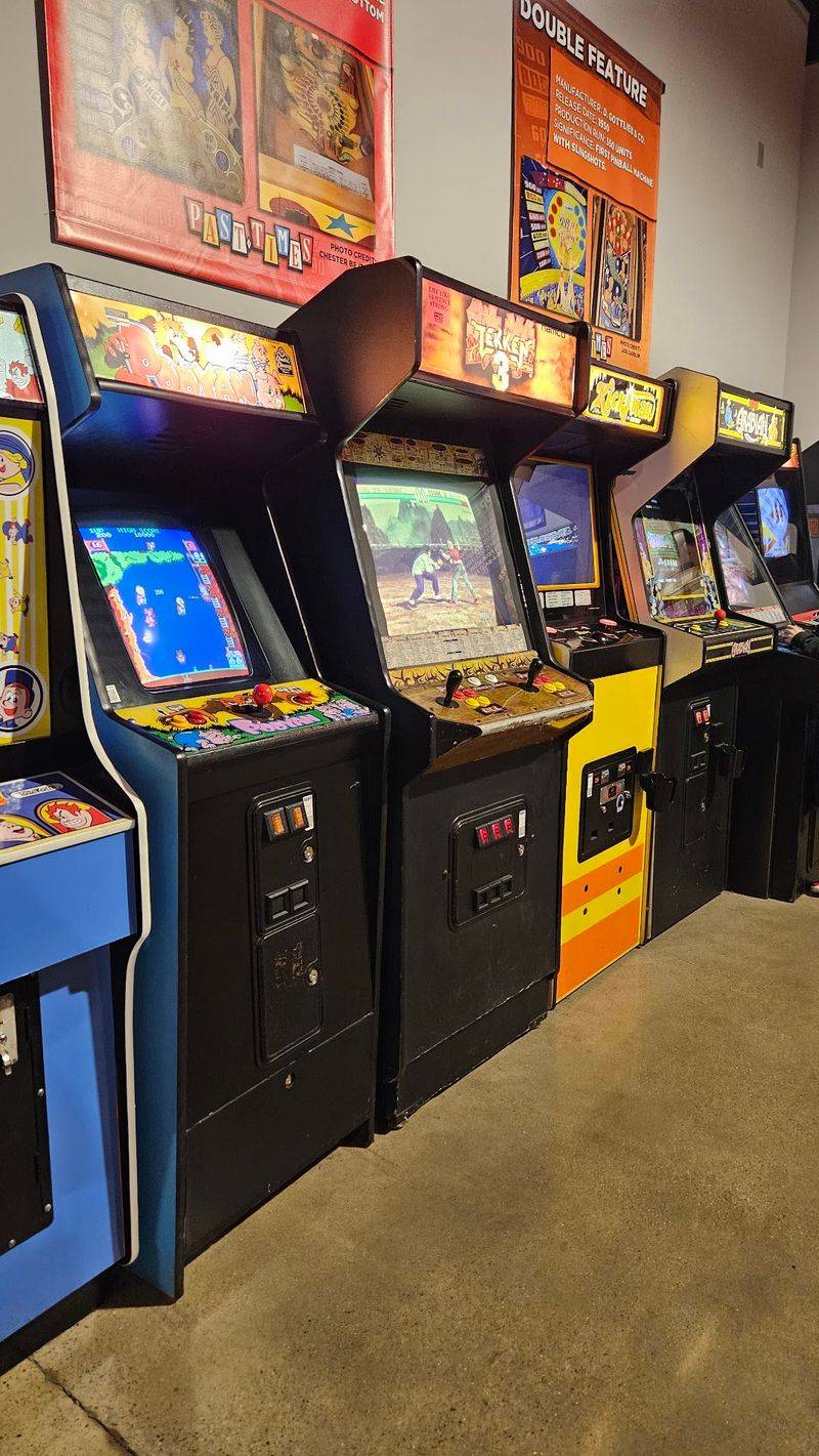 Retro Video Games Bring The Neon Years Right Back Retro Video Games Bring The Neon Years Right Back