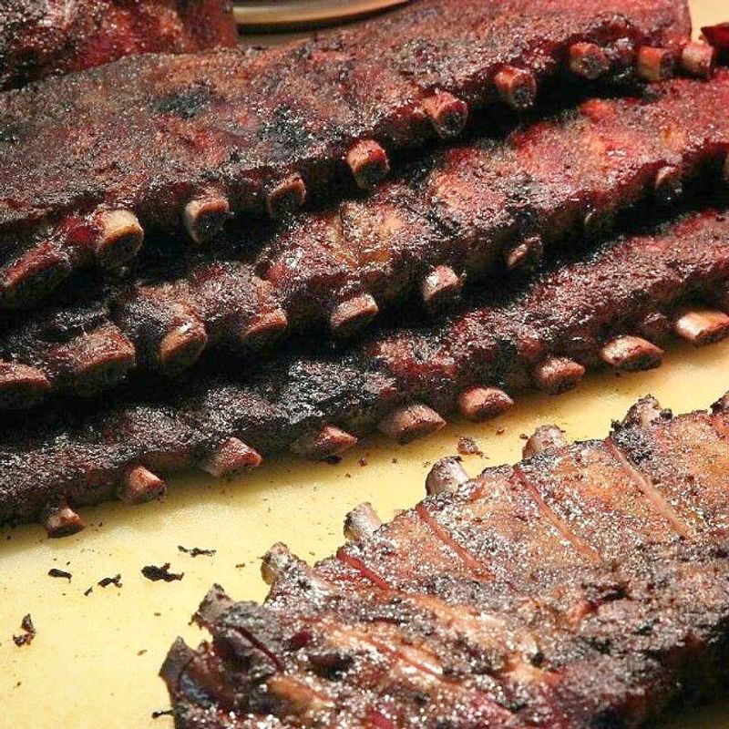 Ribs That Keep Regulars Talking Ribs That Keep Regulars Talking