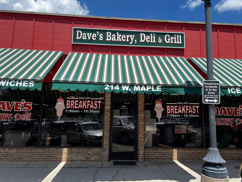 Right On The Historic Square In Independence