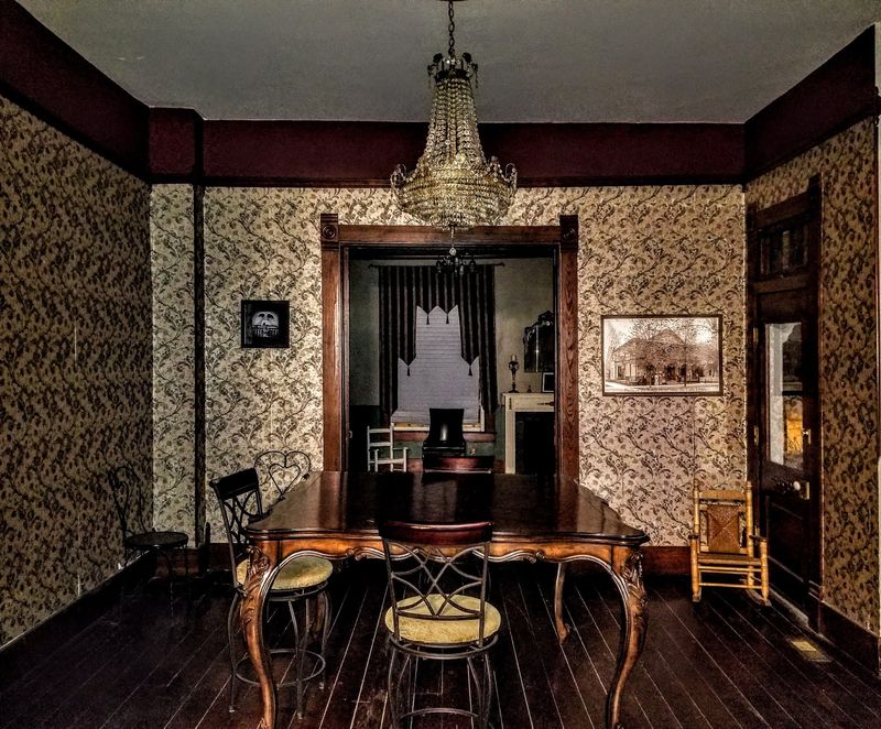 Roads Hotel and Its Rowdy Past