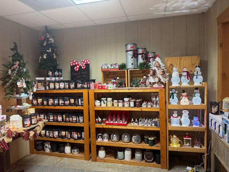 Rocking Chairs, Quilts and a Year-Round Christmas Shop