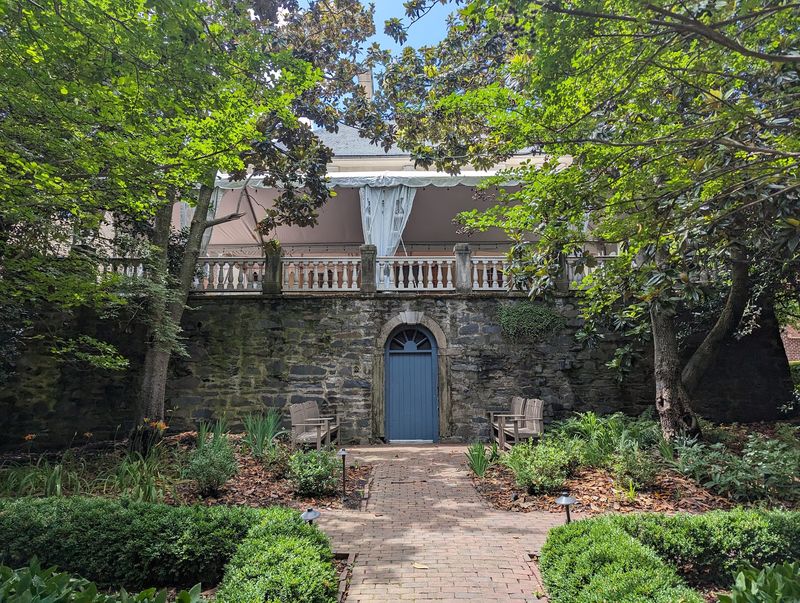 Say I Do in Colonial Style