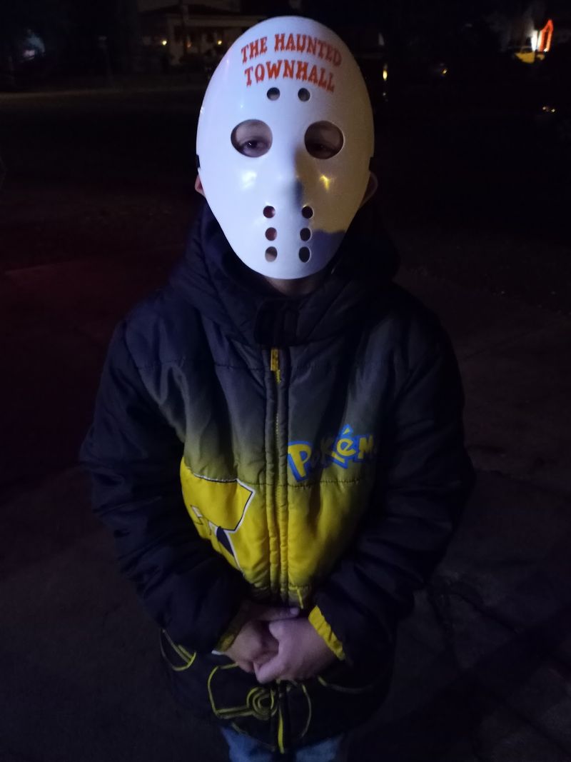 Scare Actors Who Really Commit to the Bit Scare Actors Who Really Commit to the Bit