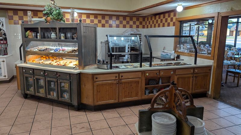 Servers, Refills, And Small-Town Hospitality Servers, Refills, And Small-Town Hospitality