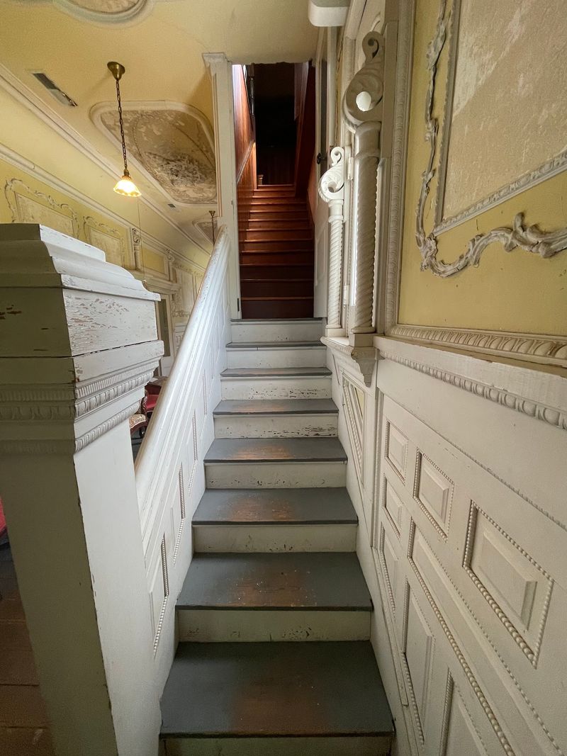 Seven Levels and a Maze of Stairs Seven Levels and a Maze of Stairs
