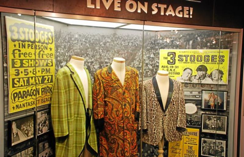 Six Stooges, Six Galleries, Plus the Hall of Shemp Six Stooges, Six Galleries, Plus the Hall of Shemp