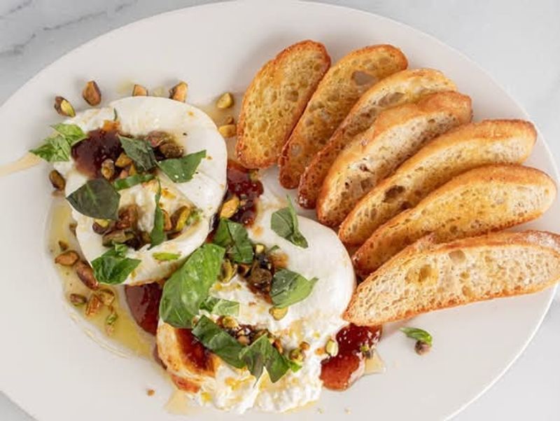 Skip Dessert First? Lunch Here Deserves Real Attention Skip Dessert First? Lunch Here Deserves Real Attention
