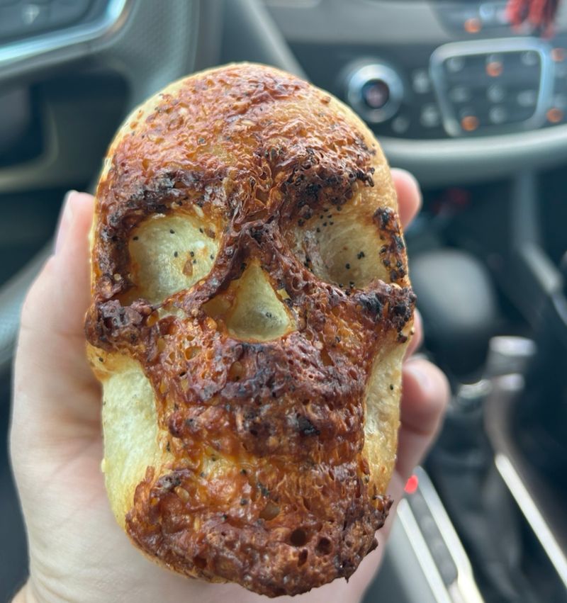 Skull-Shaped Reapers Might Be the Cutest Lunch in Town Skull-Shaped Reapers Might Be the Cutest Lunch in Town