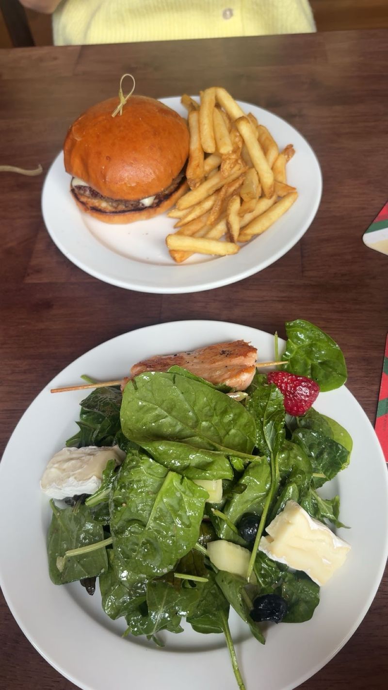 Smash Burgers and Golden Toasties Smash Burgers and Golden Toasties